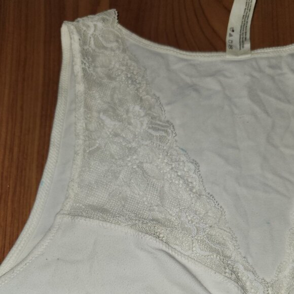 Maidenform White Shapewear Undershirt || Large GUC - Picture 4 of 9